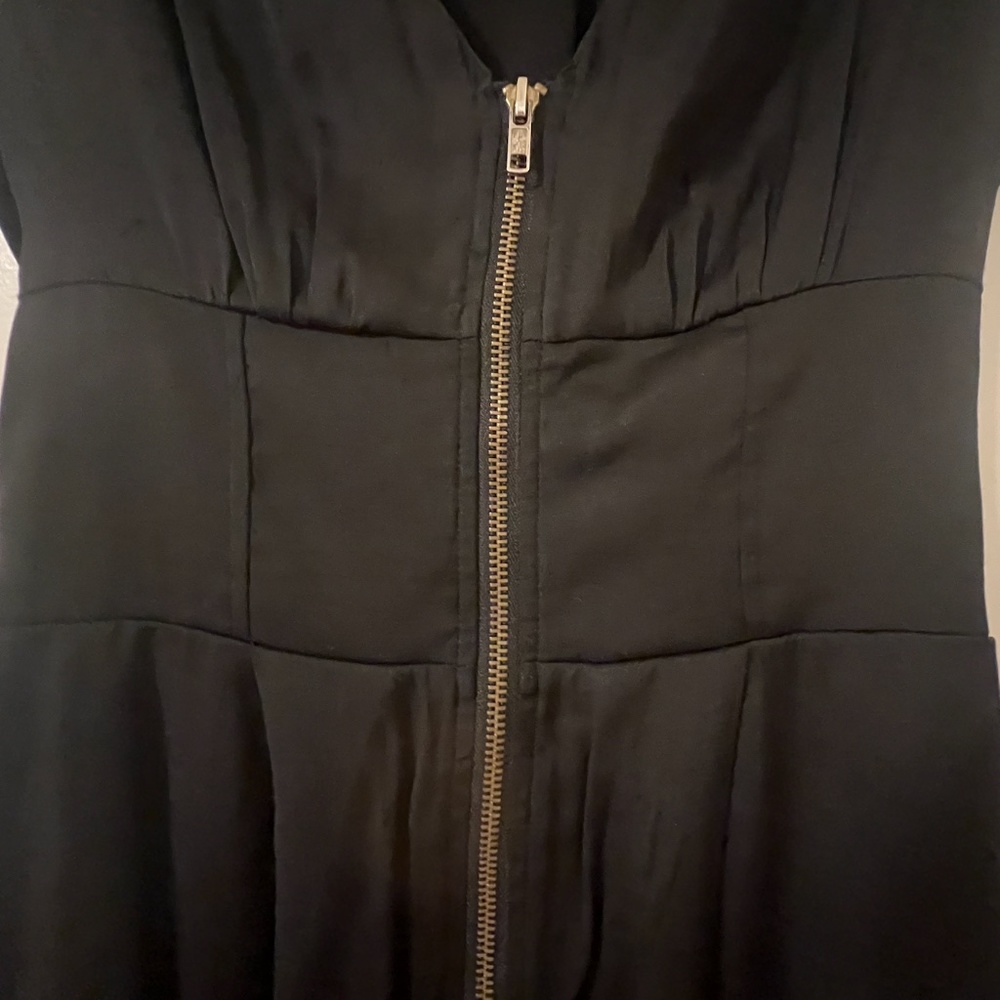 TOPSHOP SHORT SLEEVE ROMPER, SIZE US 2 (UK 6), BLACK - Picture 6 of 11